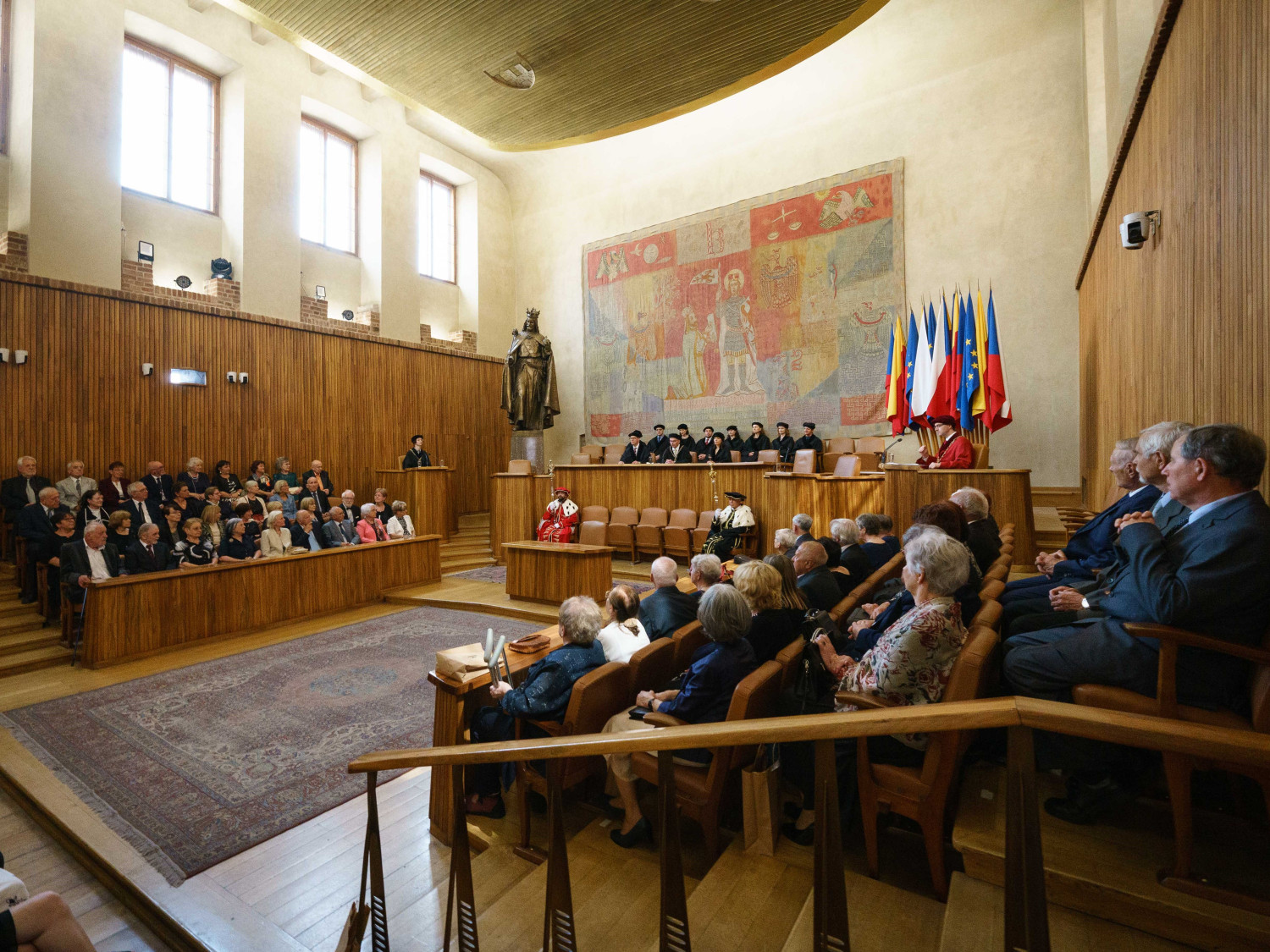 Zvučná jména a stejné zapálení pro medicínu jako kdysi