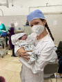 Novorozenec Mustafa ještě na operačním sále