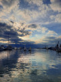 Rijeka (italsky Fiume) je přístavní město. A v přístavu se stále něco děje