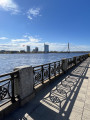 Procházka u řeky Daugava.