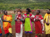 S masajskými ženami v Keni