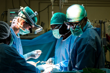 Operace srdce u dítěte v Mater Hospital v Nairobi – dr. Bandžuchová